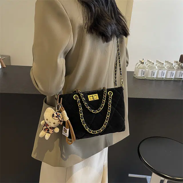 雅鹿 时尚高颜值手提包森系慵懒风 绒布 斜挎单肩包 女款 黑色/红色/棕色/咖色