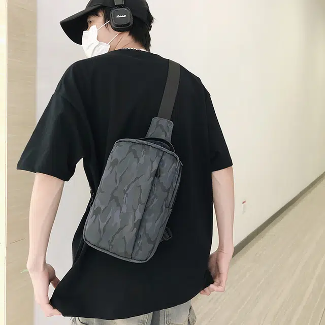 雅鹿 时尚斜挎单肩轻便休闲马鞍包 尼龙 胸包 男款 黑色/灰色/蓝色