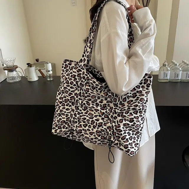雅鹿 休闲时尚流行豹纹上课通勤 尼龙 托特包单肩包 女款 白色/棕色/咖色