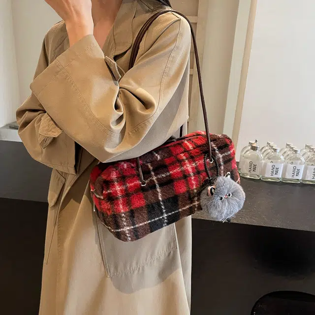 雅鹿 秋冬季毛茸茸腋下包手提法棍包 毛绒 单肩包 常规 女款 多色