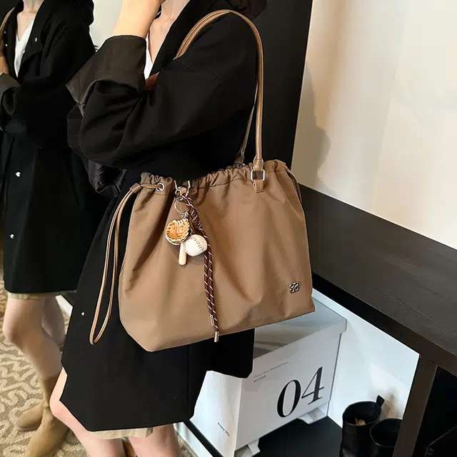 雅鹿 褶皱百搭时尚休闲高级 牛津布 单肩包 女款 多色
