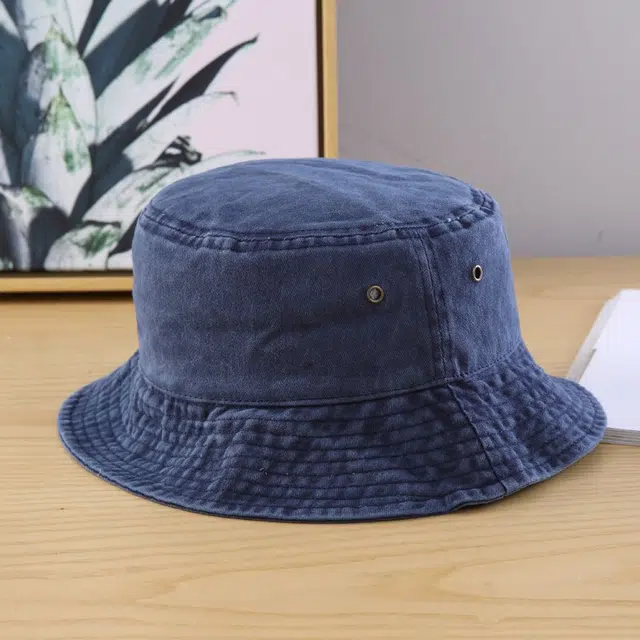 EQUIPMENTELEGANT Bucket Hat