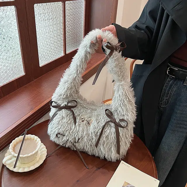 布依诺 可爱蝴蝶结大容量腋下包通勤 毛绒 手提单肩包 常规 女款 多色