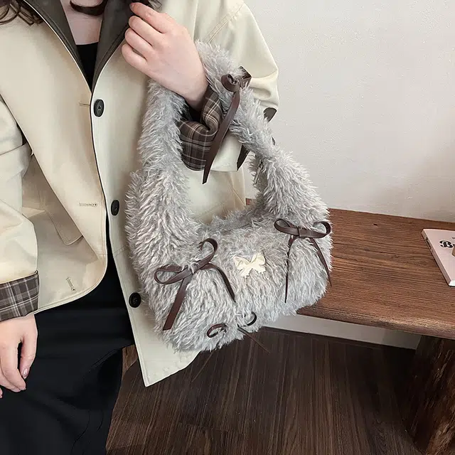 布依诺 可爱蝴蝶结大容量腋下包通勤 毛绒 手提单肩包 常规 女款 多色