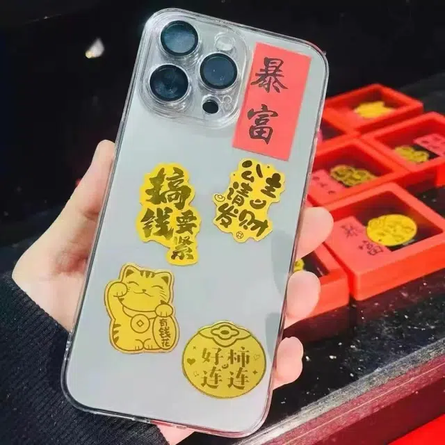 华利轩 可爱小猫创意甜美森系可爱时尚简约手机钥匙扣 日常百搭轻奢小众高级感暴富发财精致感 金 挂件 男女同款情侣款
