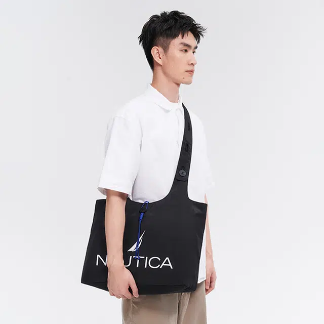 NAUTICA