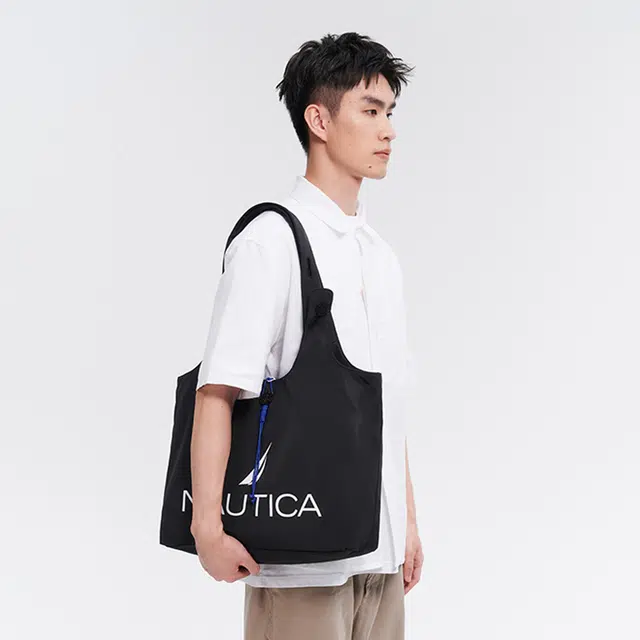 NAUTICA