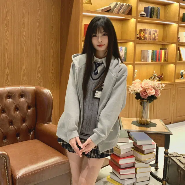 冰淇淋与鲸 学院风美式卫衣复古日系毛衣收腰长袖衬衫休闲半身裙裙装套装 女款
