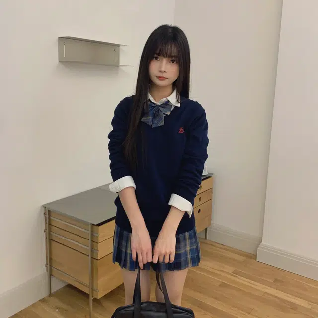 V