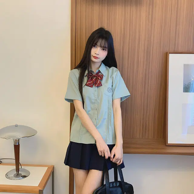 冰淇淋与鲸 学院风日常百搭上衣小清新方领樱花短袖衬衫经典纯色通勤百褶裙伯克利半身裙制服 女款