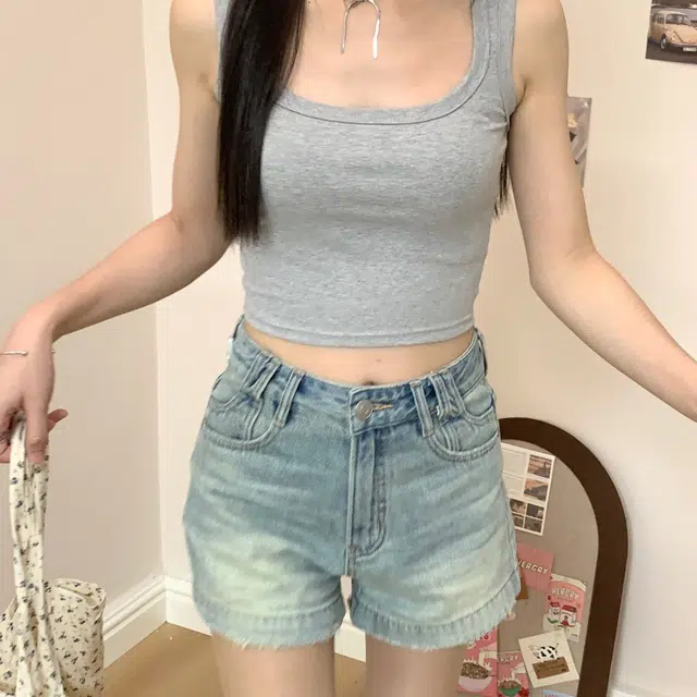 U