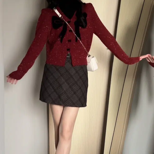 冰淇淋与鲸 设计感波点收腰长袖针织衫 女款