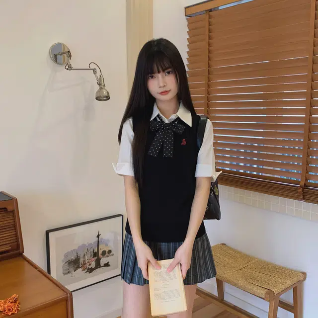 V