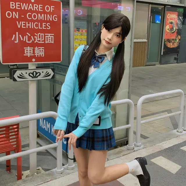 V