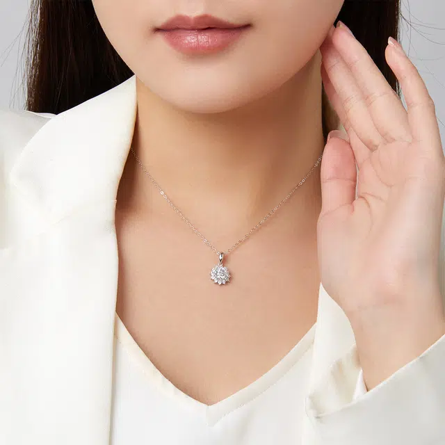 S925