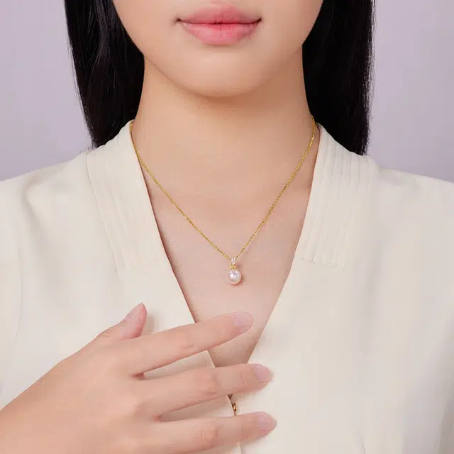 Akoya 18K