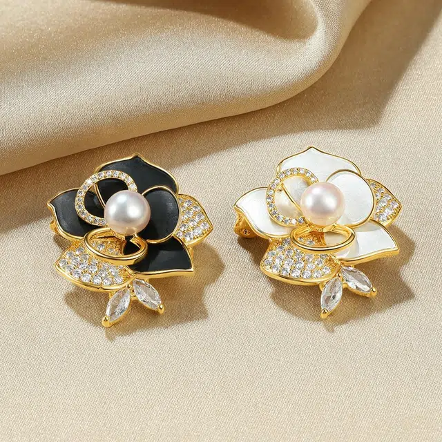 珍珠皇后 时尚山茶花 双色可选 淡水珍珠 胸花胸针 女款