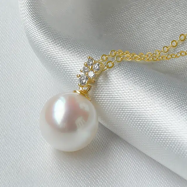 Akoya 18K
