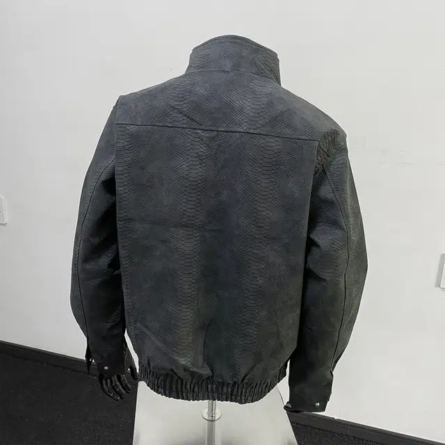 而度 高街复古蛇纹肌理工装多口袋精致印花工艺立领质感美式潮牌夹克外套皮衣 男女同款
