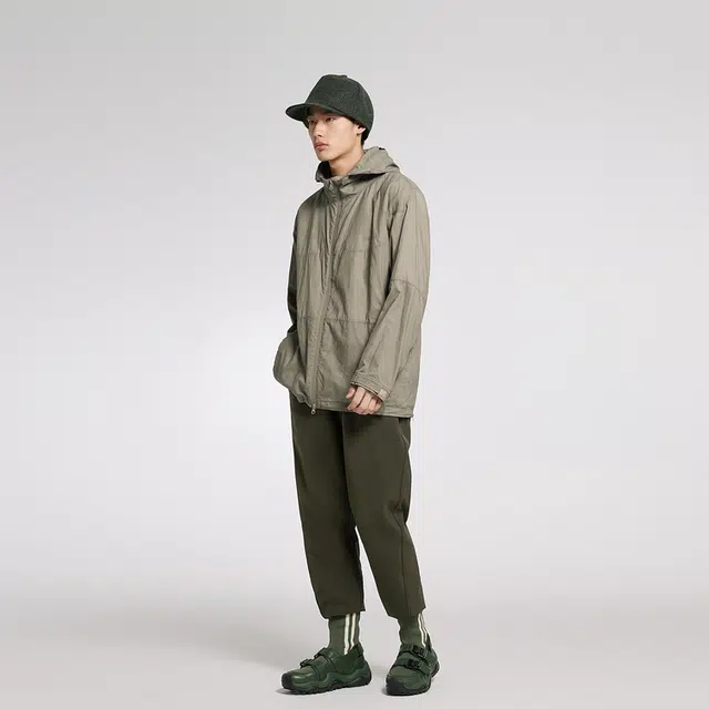 FW23