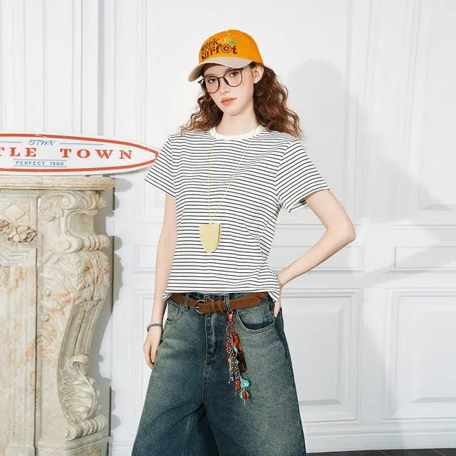 BEETLE TOWN T