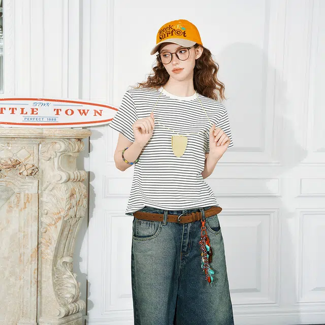 BEETLE TOWN T