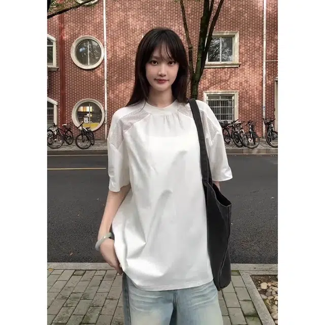 MUCCHIC T