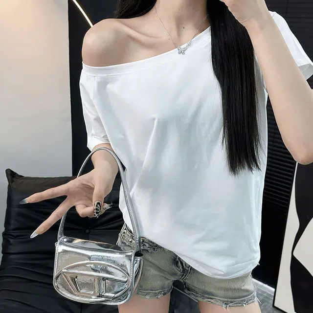 MUCCHIC 2025 T