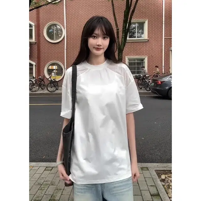 MUCCHIC T