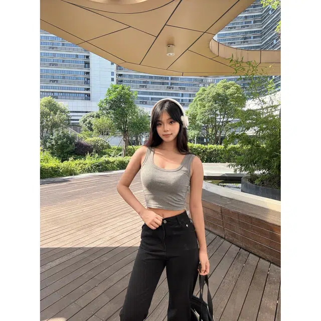 MUCCHIC vibe