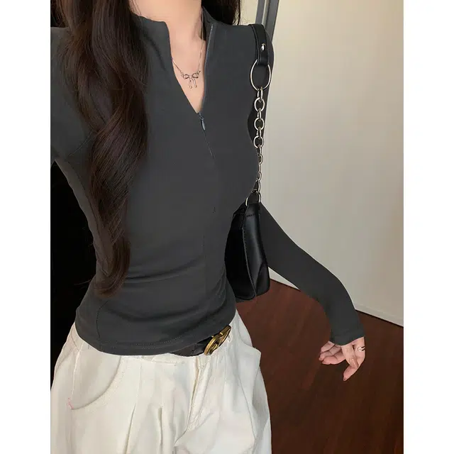 MUCCHIC T