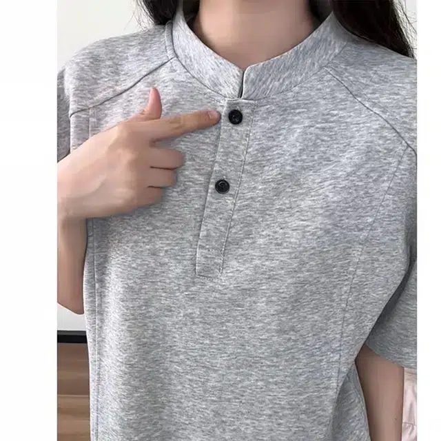MUCCHIC T