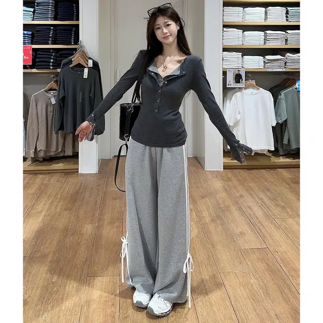 MUCCHIC 2025 T