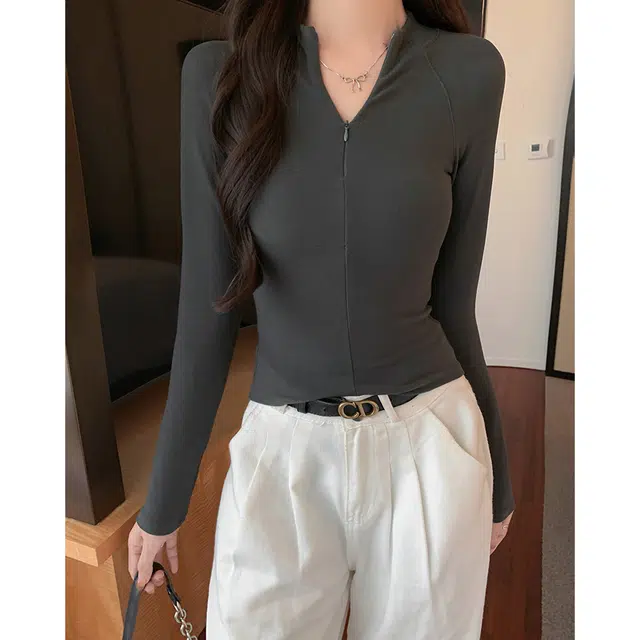 MUCCHIC T
