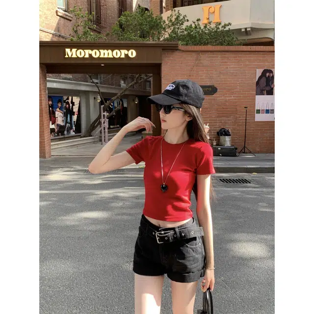 MUCCHIC T