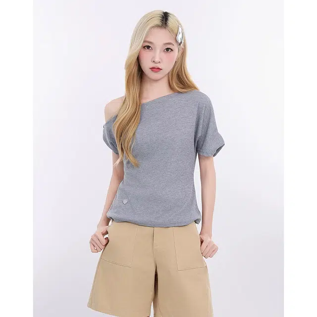 MUCCHIC 2025 T