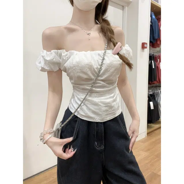 MUCCHIC T