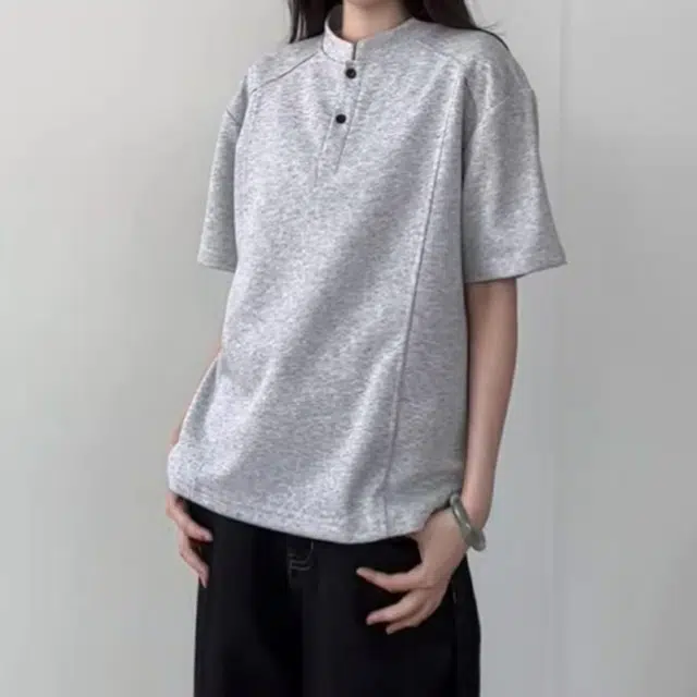 MUCCHIC T