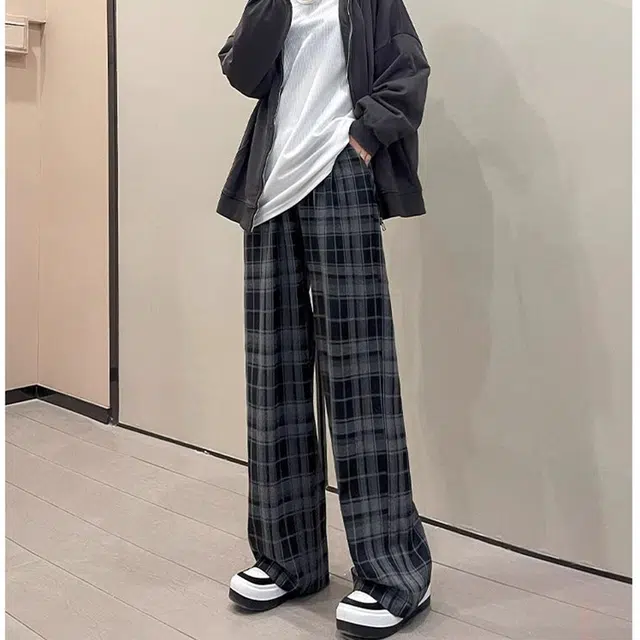 MUCCHIC 2025