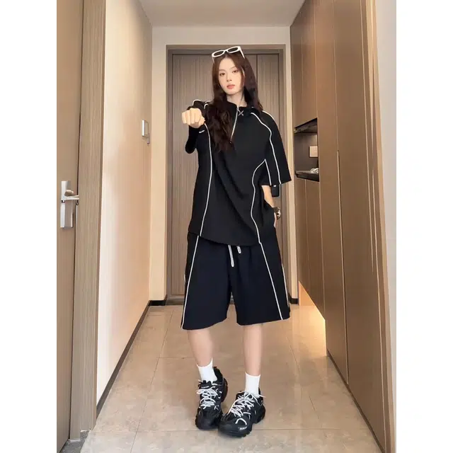 MUCCHIC T
