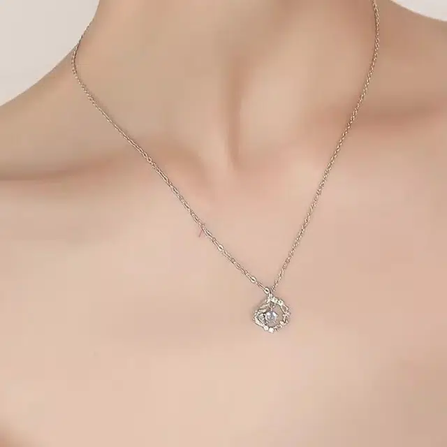 S925