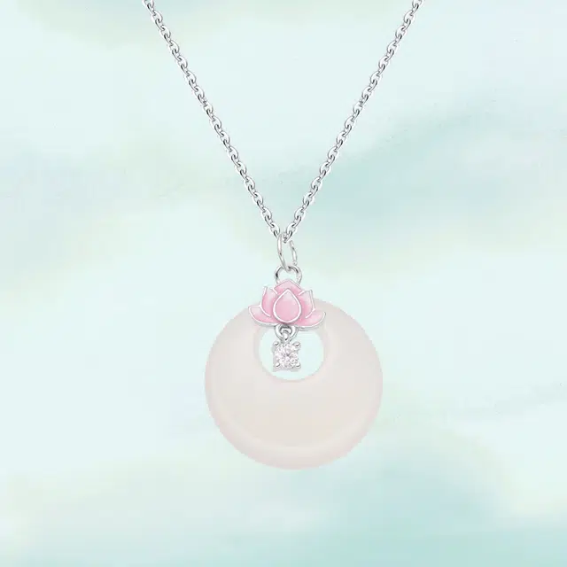925