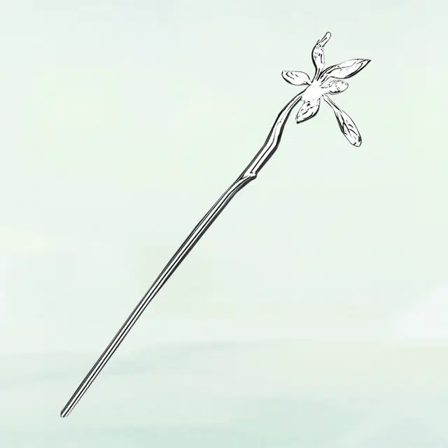 925