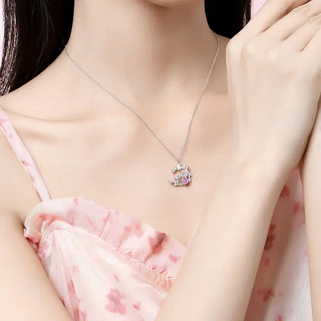 S925