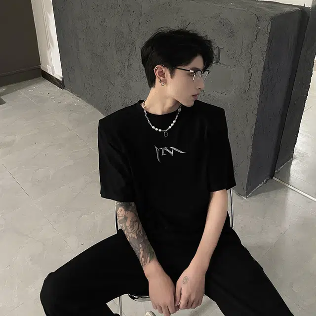 BABUGGE T