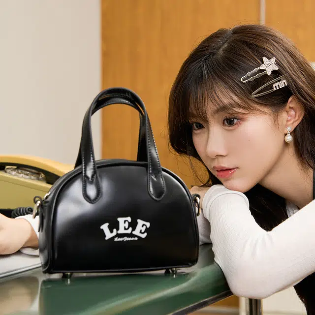 Lee PVC