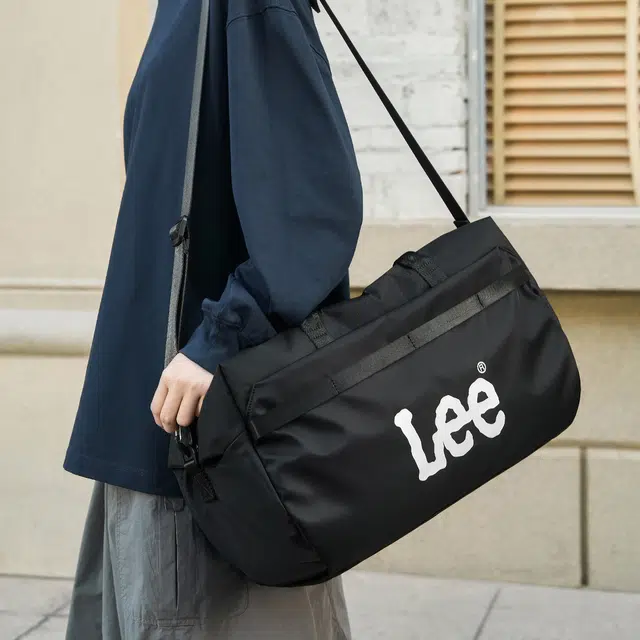 Lee
