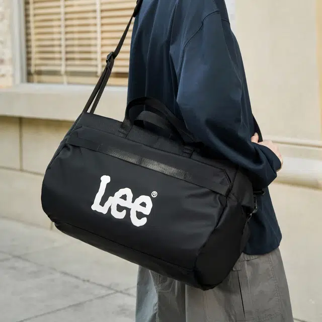 Lee