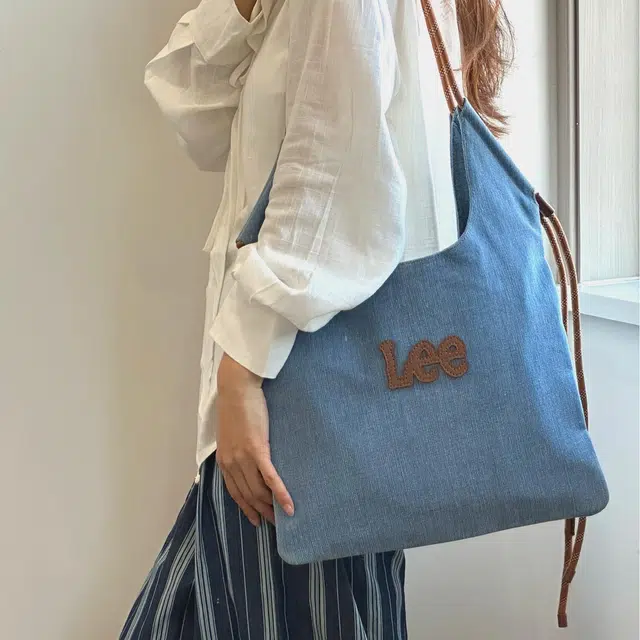 Lee
