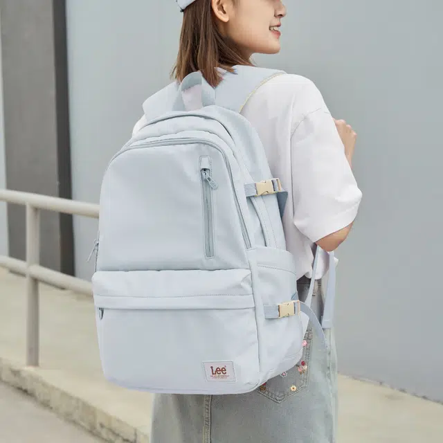 Lee